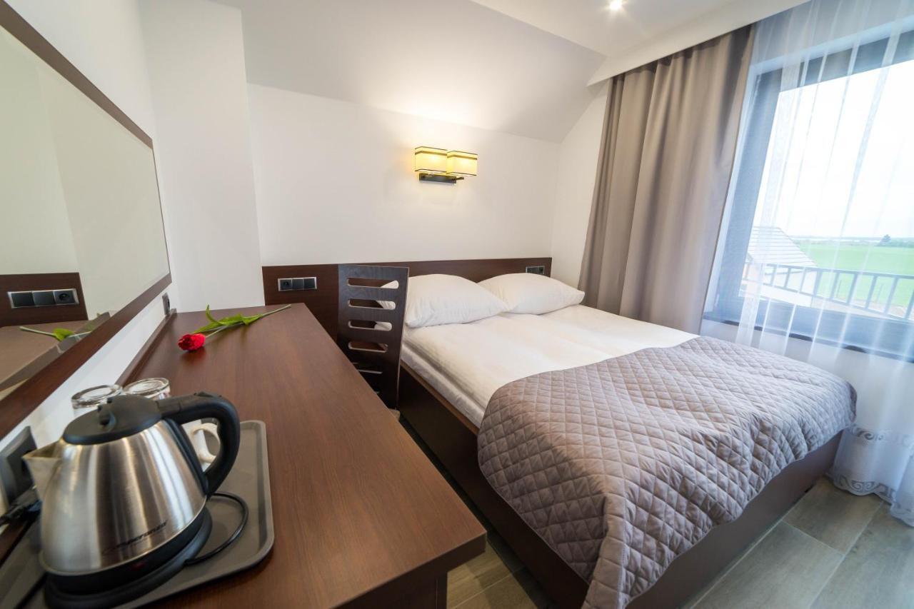 Willa Kormoran - Pokoje I Apartamenty Mikołajki Exterior foto